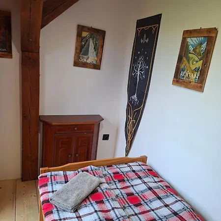 Apartment A Traveler's Small House Maly Podroznika